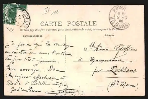 AK Eurville, Place Notre-Dame avec mairie et chapelle en arrière-plan
