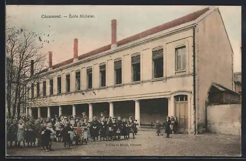 AK Chaumont, École Michelet avec des enfants devant le bâtiment