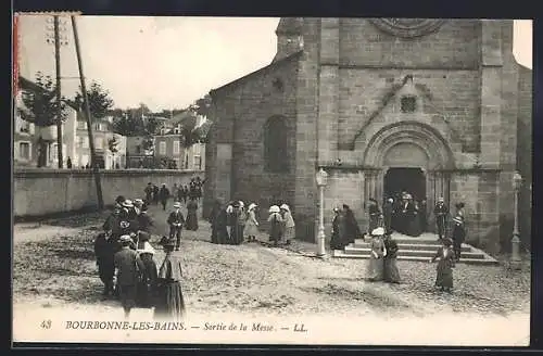 AK Bourbonne-les-Bains, Sortie de la Messe