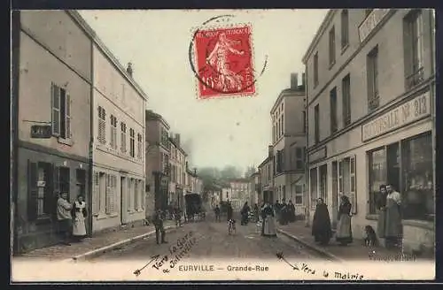 AK Eurville, Grande-Rue animée avec passants et commerces