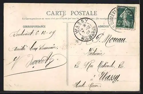 AK Doulévent-le-Château, Rue de la Gare et l`église