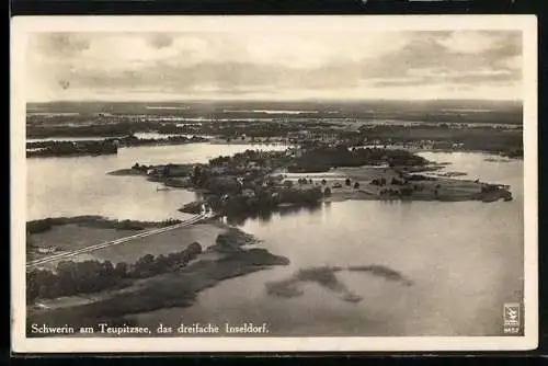AK Schwerin / Mecklenburg, Fliegeraufnahme des dreifachen Inseldorfs