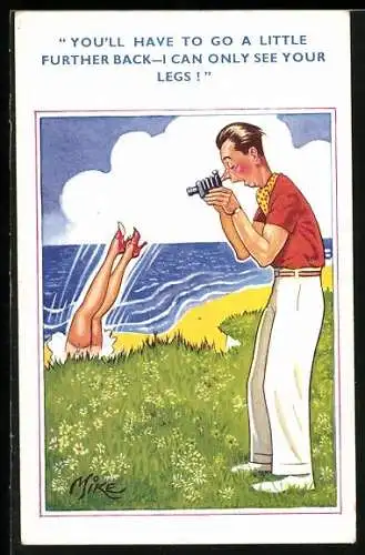 AK Mann mit Fotoapparat und Frau am Strand