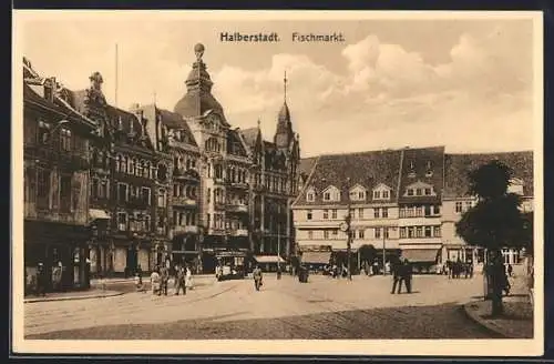 AK Halberstadt, Fischmarkt mit Strassenbahn