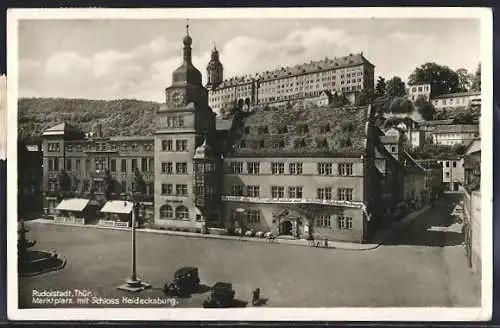 AK Rudolstadt /Thür., Marktplatz mit Schloss Heidecksburg