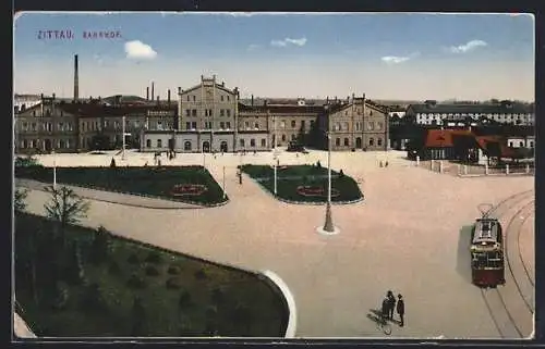 AK Zittau, Bahnhof, Strassenbahn, Vorplatz