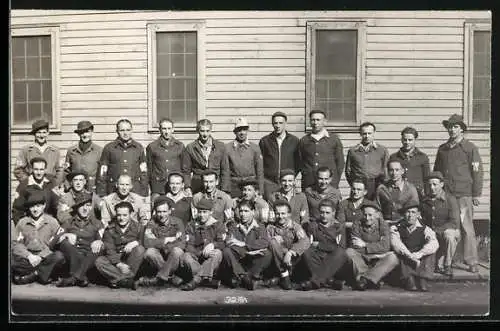 Foto-AK Oregon, NY, Camp White, Kriegsgefangene der Wehrmacht