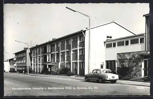 AK Ried i. Innkreis, Kaufmännische Gewerbe und Berufsschule