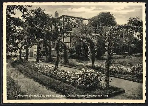 AK Gellershausen / Edertal, Gasthof Emdenau, Teilansicht des Gartens mit Villa