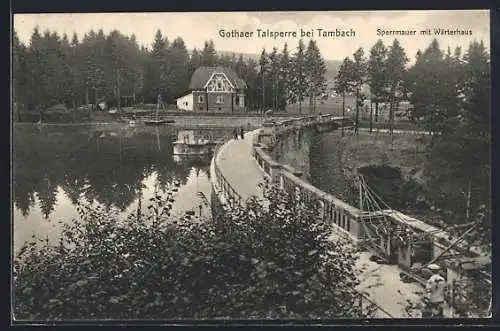 AK Tambach / Thüringen, Gothaer Talsperre, Blick auf die Sperrmauer mit Wärterhaus