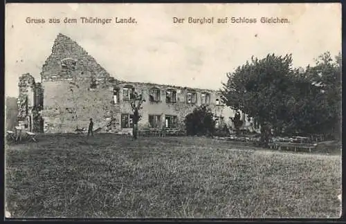 AK Wandersleben, Gleichen /Thüringer Land, Burghof auf dem Schloss Gleichen