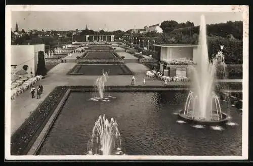 AK Essen, Grugapark, Farbenterrassen mit Leuchtfontäne, Ausstellung