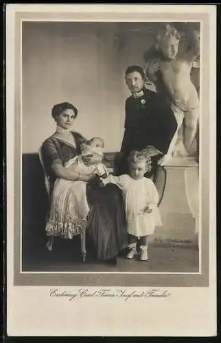 AK Kaiserin Zita von Österreich mit Erzherzog Carl Franz Josef & Familie