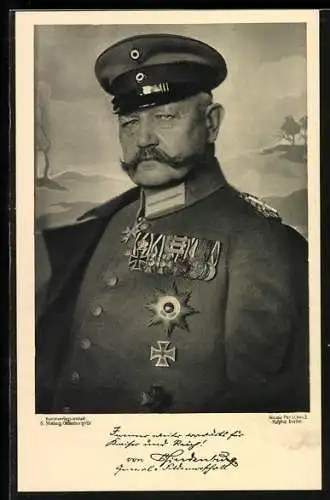 AK Portrait Generalfeldmarschall Paul von Hindenburg in Uniform mit Orden