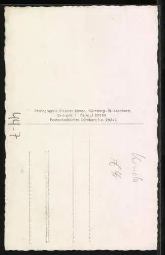 AK Kleinkind sitzt neben einer Puppe