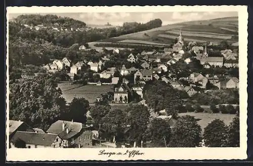 AK Berga a. d. Elster, Ortsansicht mit Kirche und umliegender Landschaft