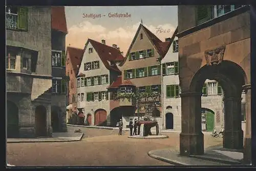 AK Stuttgart, Geissstrasse, Strassenszene mit Fachwerkhäusern und Brunnen
