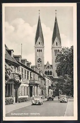 AK Halberstadt /Harz, Domplatz mit Dom