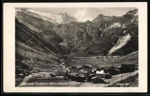 AK Hintertux /Zillertal, Teilansicht mit Bergen
