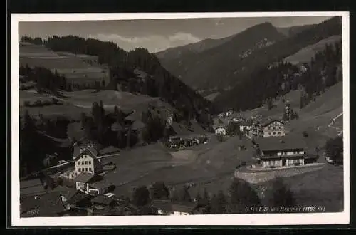 AK Gries am Brenner, Ortspartie mit Bergen