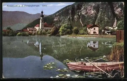 AK Nassereith a. d. Fernpassstrasse, Uferpartie mit Boot