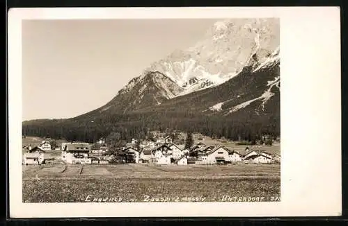 AK Ehrwald, Teilansicht mit Zugspitzmassiv, Unterdorf