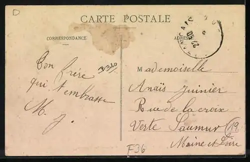 AK Buzancais, Faubourg des Hervaux, Strassenpartie im Sonnenschein