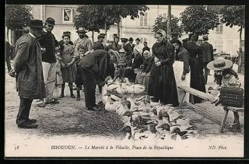 AK Issoudun, Le Marché à la Volaille, Place de la République