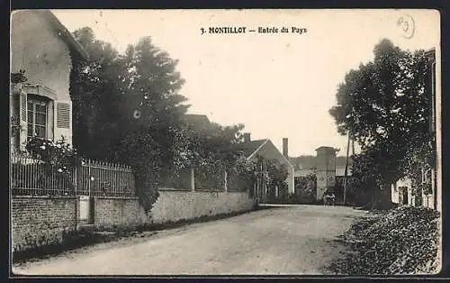 AK Montillot, Entrée du Pays