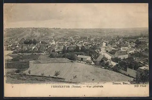 AK Vermenton /Yonne, Vue générale du village et des champs environnants