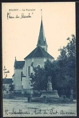 AK Egleny, La Fontaine et l`église sur la Place du Marché