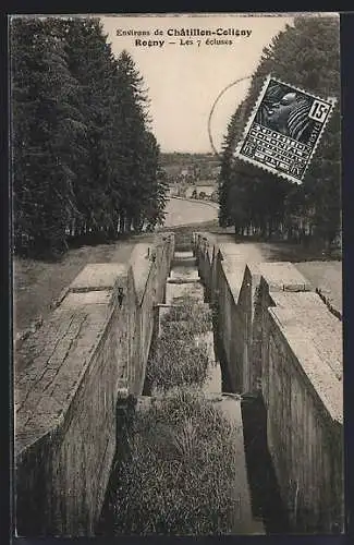 AK Rogny, Les 7 écluses entourées de forêts majestueuses