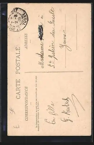 AK Villeneuve-sur-Yonne, Porte de Joigny et vue animée avec passants et enseigne Chocolat Menier