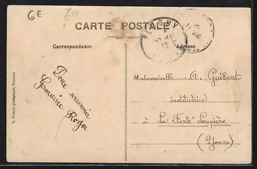 AK Tonnerre, Le Collège avec grande cour et bâtiments modernes et anciens