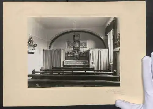 Fotografie unbekannter Fotograf, Ansicht Mannheim, Blick in die Kapelle des städtischen Krankenhaus, 1930