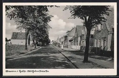 AK Marne / Holstein, Wilhelmstrasse mit Ziegelhäusern