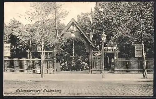 AK Schöneberg, Schlossbrauerei, Eingangstor