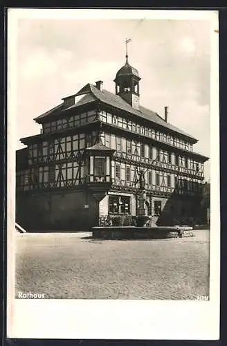 AK Vacha, Blick auf Rathaus mit Brunnen