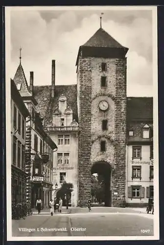 AK Villingen-Schwenningen, Partie am Obertor m. Pelzhaus und Weinhandlung