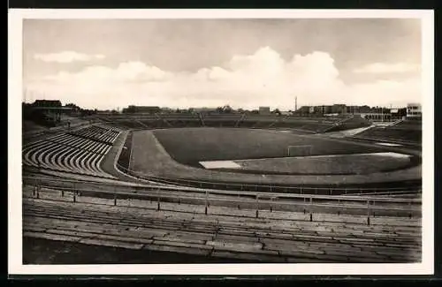 AK Berlin, Stadion W. Ulbricht mit Tribünen