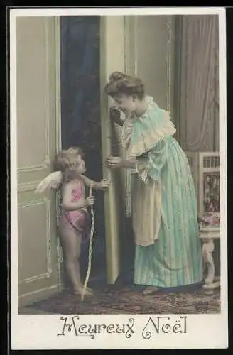 AK Heureux Noel, Weihnachtsengel besucht eine Dame