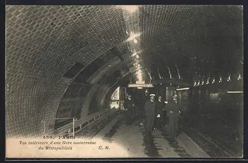AK Paris, Vue intérieure d`une Gare souterraine du Métropolitain, U-Bahn