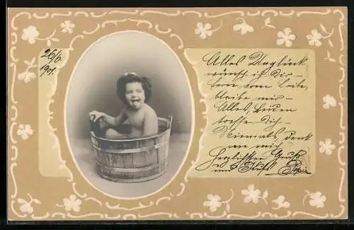 Foto-Collage-AK Kind im Waschzuber