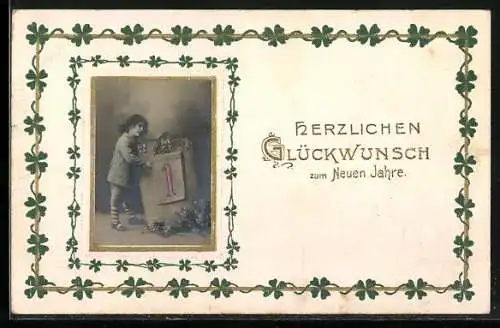 Foto-Collage-AK Knabe mit Kalenderblatt