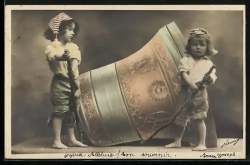 AK Kinder mit Glocke