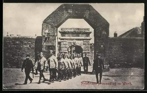 AK Prisoners proceeding to Work, Gefängnis