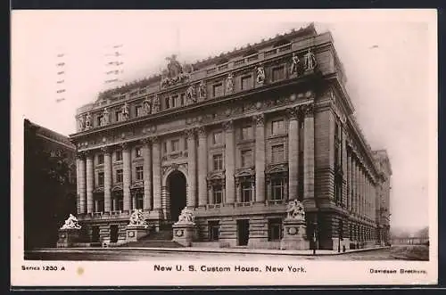 AK New York, NY, New U.S. Custom House