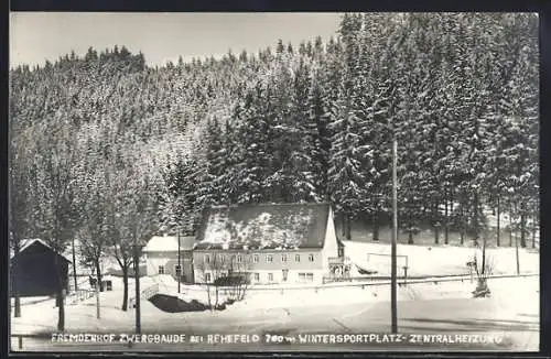 AK Rehefeld, Fremdenhof Zwergbaude im Schnee