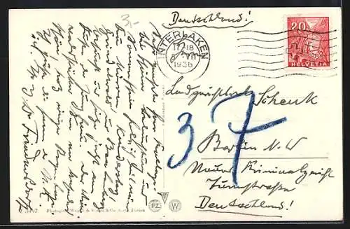 AK Interlaken, Einfahrt eines Binnenschiffes, Blick auf Heimwehfluh und Jungfrau