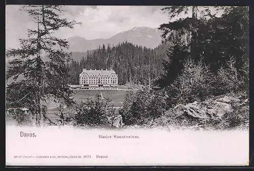 AK Davos, Basler Sanatorium mit Bergpanorama, von einem Berg gesehen